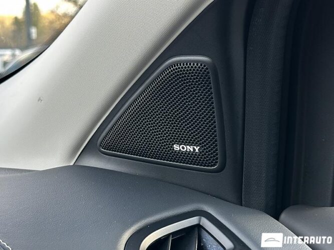 Ford Kuga 57 interauto-car