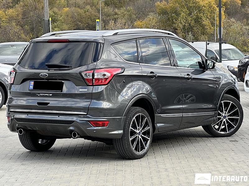 Ford Kuga 13 automobil-interauto