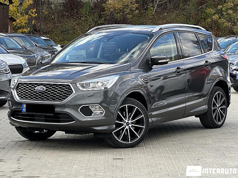 Ford Kuga 12 automobil-interauto