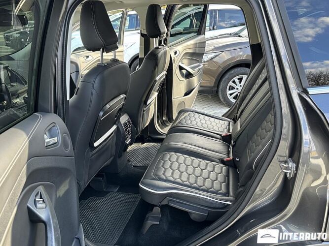 Ford Kuga 49 interauto-car