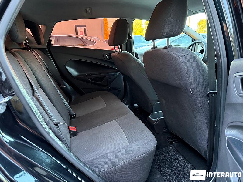 Ford Fiesta 25 automobil-interauto