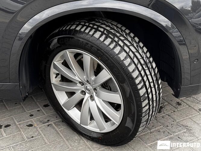 Volvo XC 90 51 interauto-car