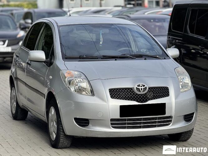 Toyota Yaris 30 interauto-car