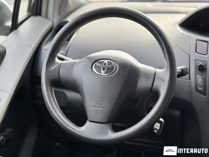 Toyota Yaris 35 interauto-car
