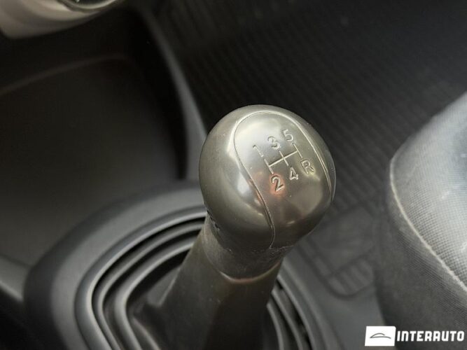 Toyota Yaris 39 interauto-car