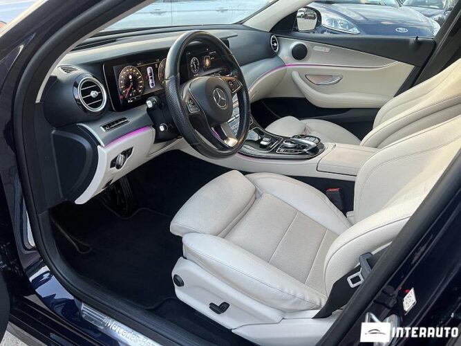 Mercedes E 220 38 interauto-car