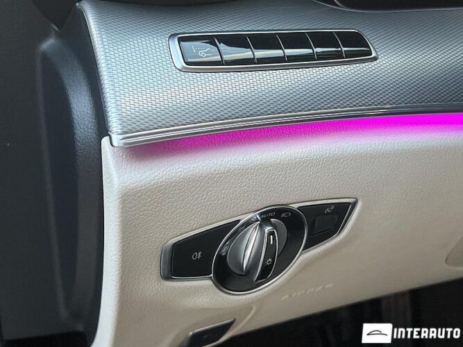 Mercedes E 220 36 interauto-car