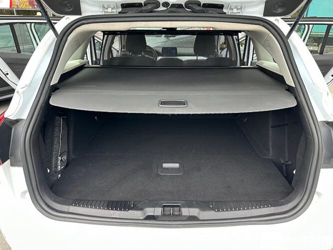 Ford Focus 49 interauto-car