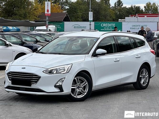 Ford Focus 31 interauto-car