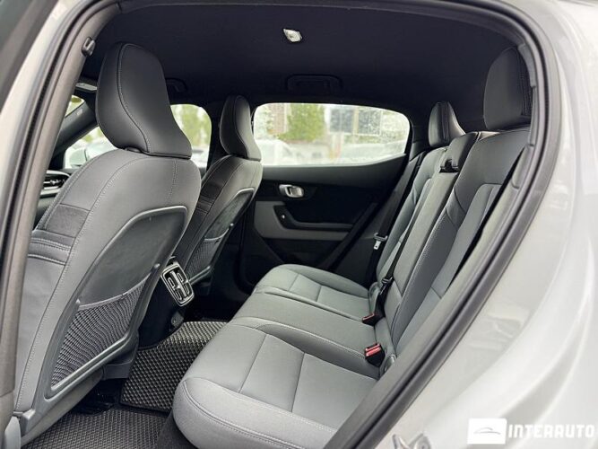 Volvo Polestar 2 47 interauto-car