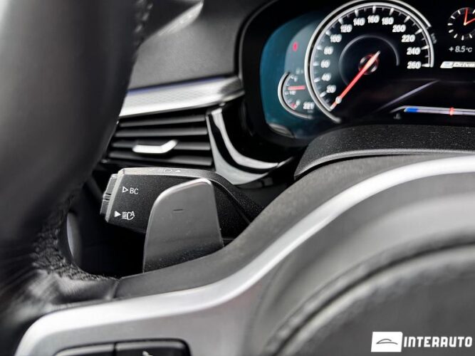 BMW 530e 47 interauto-car