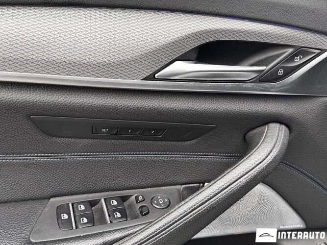 BMW 530e 49 interauto-car
