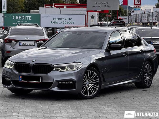 BMW 530e 33 interauto-car