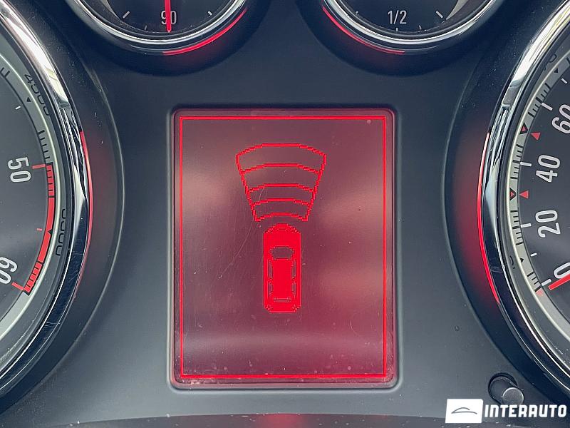 Opel Insignia 21 automobil-interauto