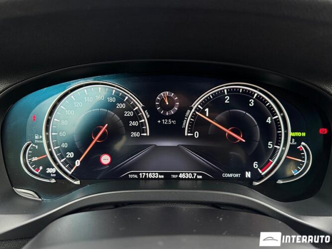 BMW X3 2.0D 43 interauto-car