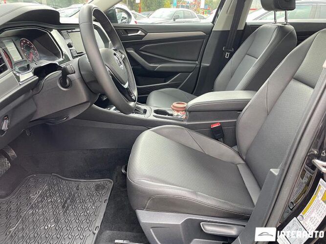 Volkswagen Jetta 38 interauto-car