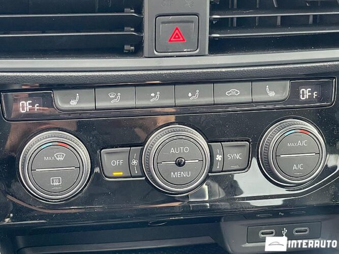 Volkswagen Jetta 47 interauto-car