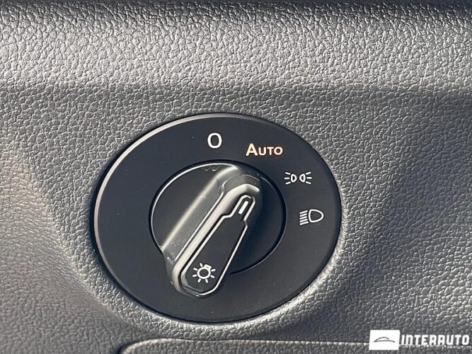 Volkswagen Jetta 42 interauto-car