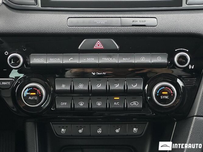 Kia Sportage 44 interauto-car