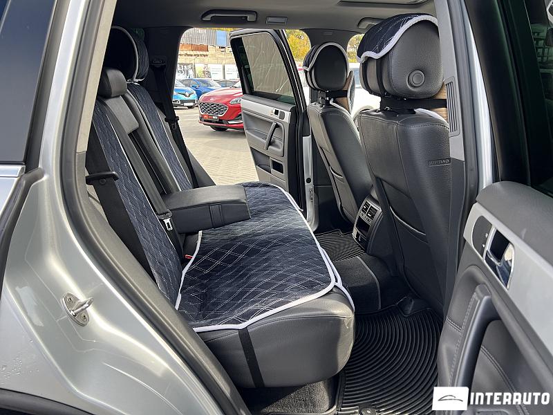 Volkswagen Touareg 23 automobil-interauto