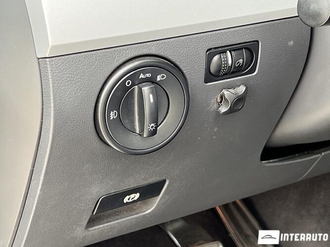 Volkswagen Touareg 49 interauto-car