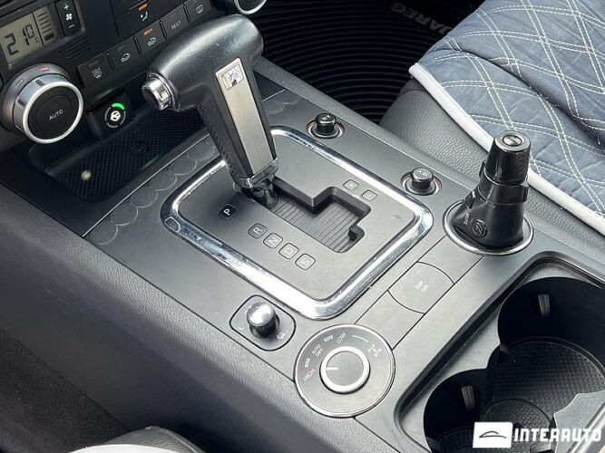 Volkswagen Touareg 42 interauto-car