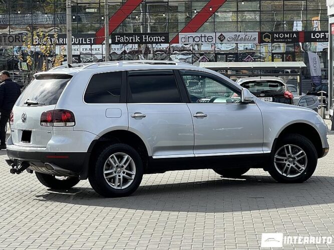 Volkswagen Touareg 34 interauto-car