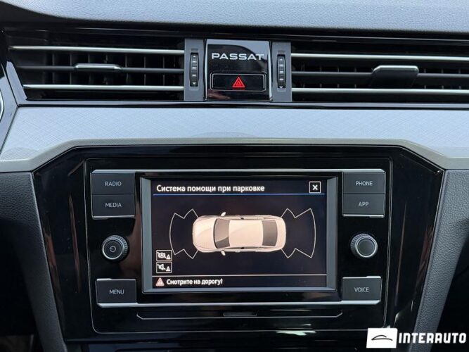 Volkswagen Passat 44 interauto-car
