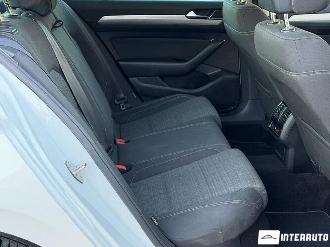 Volkswagen Passat 52 interauto-car