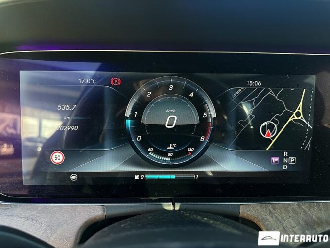 Mercedes E 220 43 interauto-car