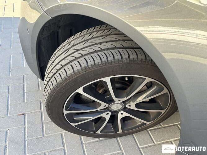 Mercedes E 220 53 interauto-car