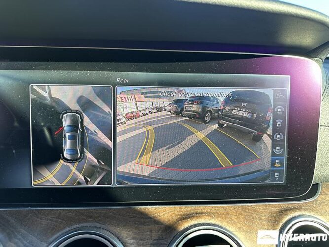 Mercedes E 220 45 interauto-car