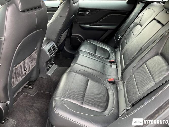 Jaguar F-Pace 56 interauto-car