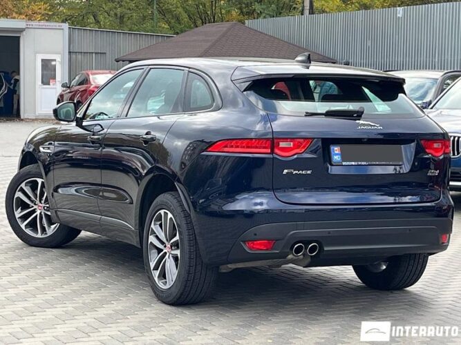 Jaguar F-Pace 39 interauto-car