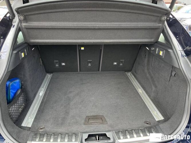 Jaguar F-Pace 58 interauto-car