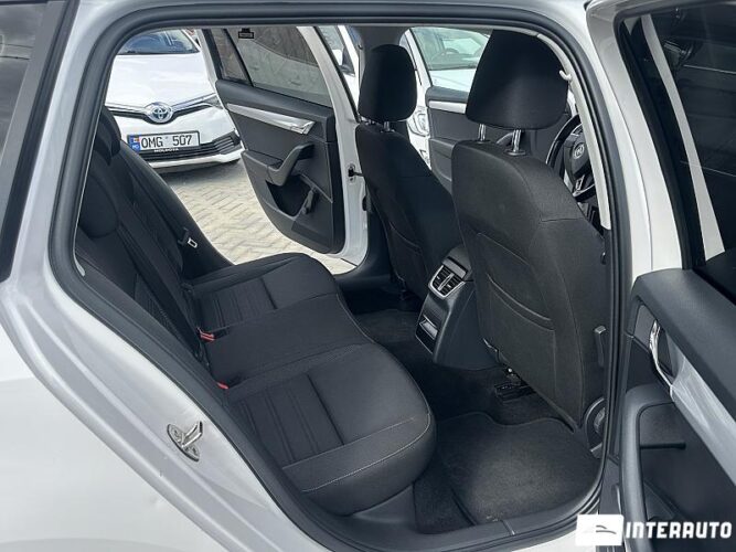 Skoda Octavia 46 interauto-car