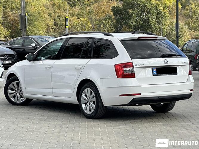 Skoda Octavia 36 interauto-car