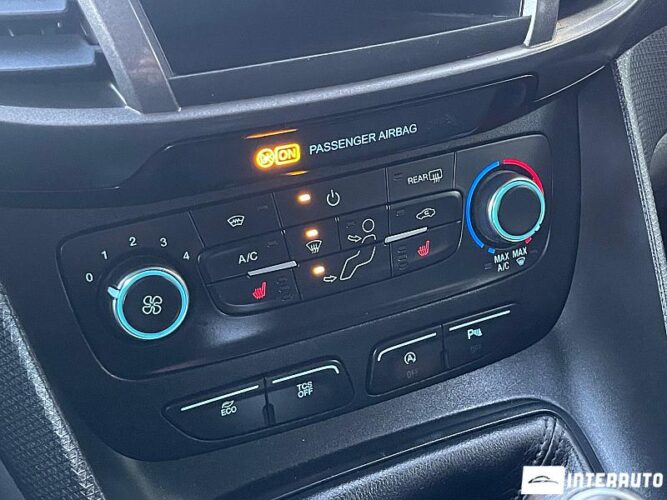 Ford Tourneo Connect 35 interauto-car