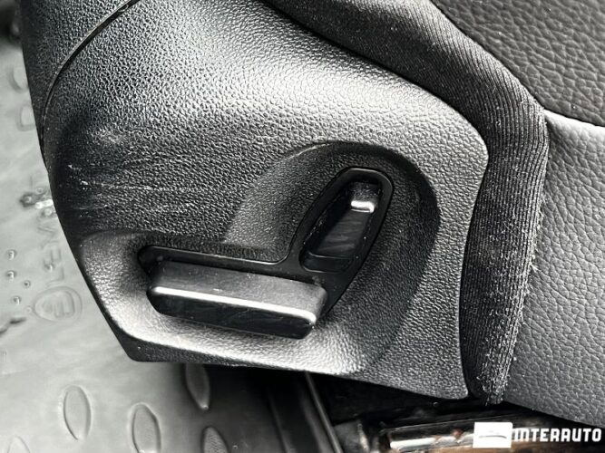 Mercedes E 200 40 interauto-car