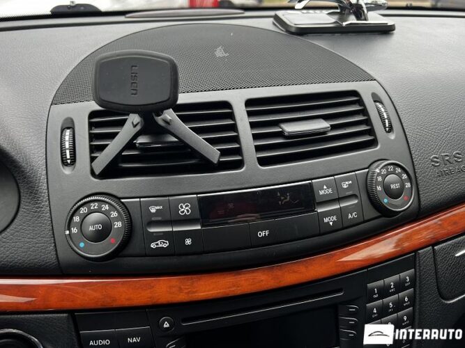 Mercedes E 200 37 interauto-car