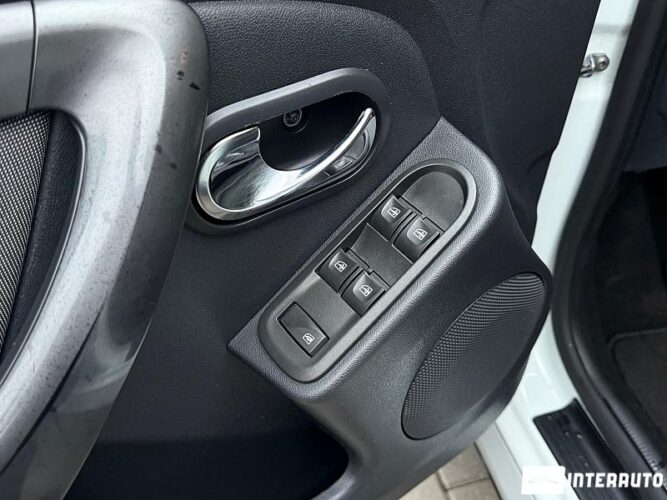 Dacia Duster 33 interauto-car