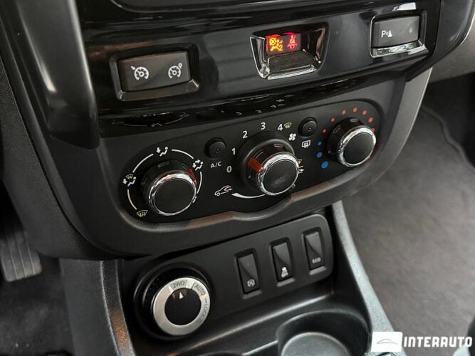 Dacia Duster 39 interauto-car