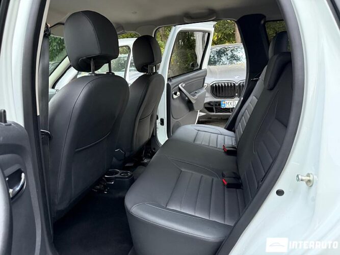 Dacia Duster 43 interauto-car