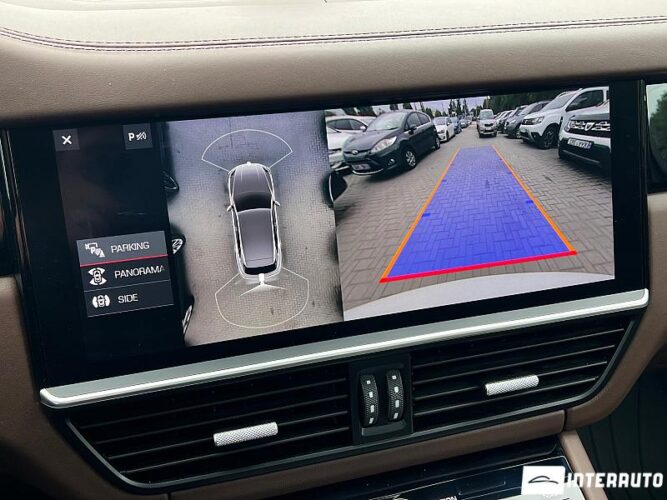 Porsche Cayenne E-Hybrid 57 interauto-car