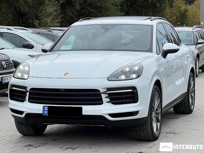 Porsche Cayenne E-Hybrid 39 interauto-car