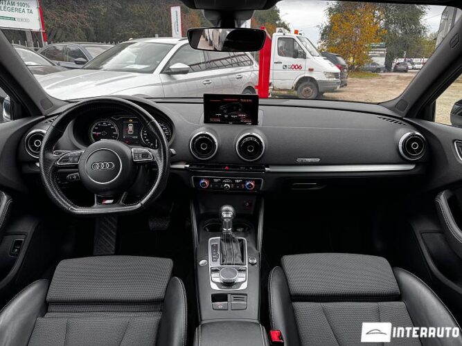 Audi A3 E-tron 32 interauto-car