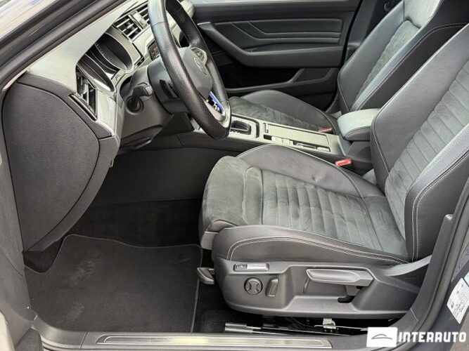 Volkswagen Passat GTE 40 interauto-car