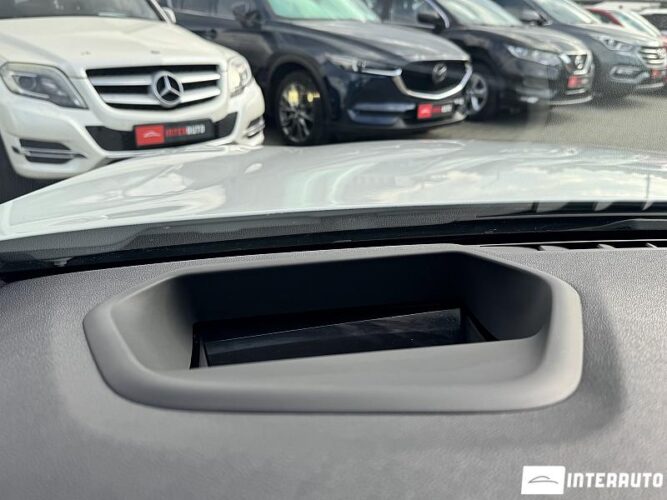 BMW 530e 45 interauto-car