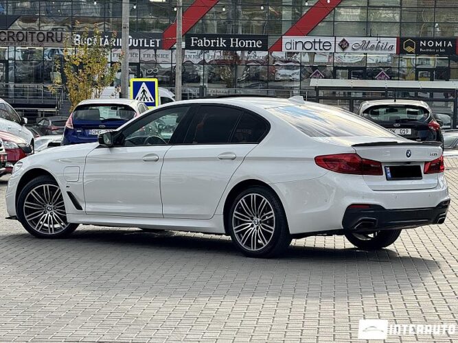 BMW 530e 41 interauto-car
