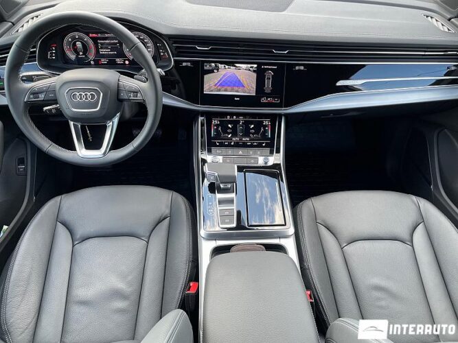 Audi Q7 46 interauto-car
